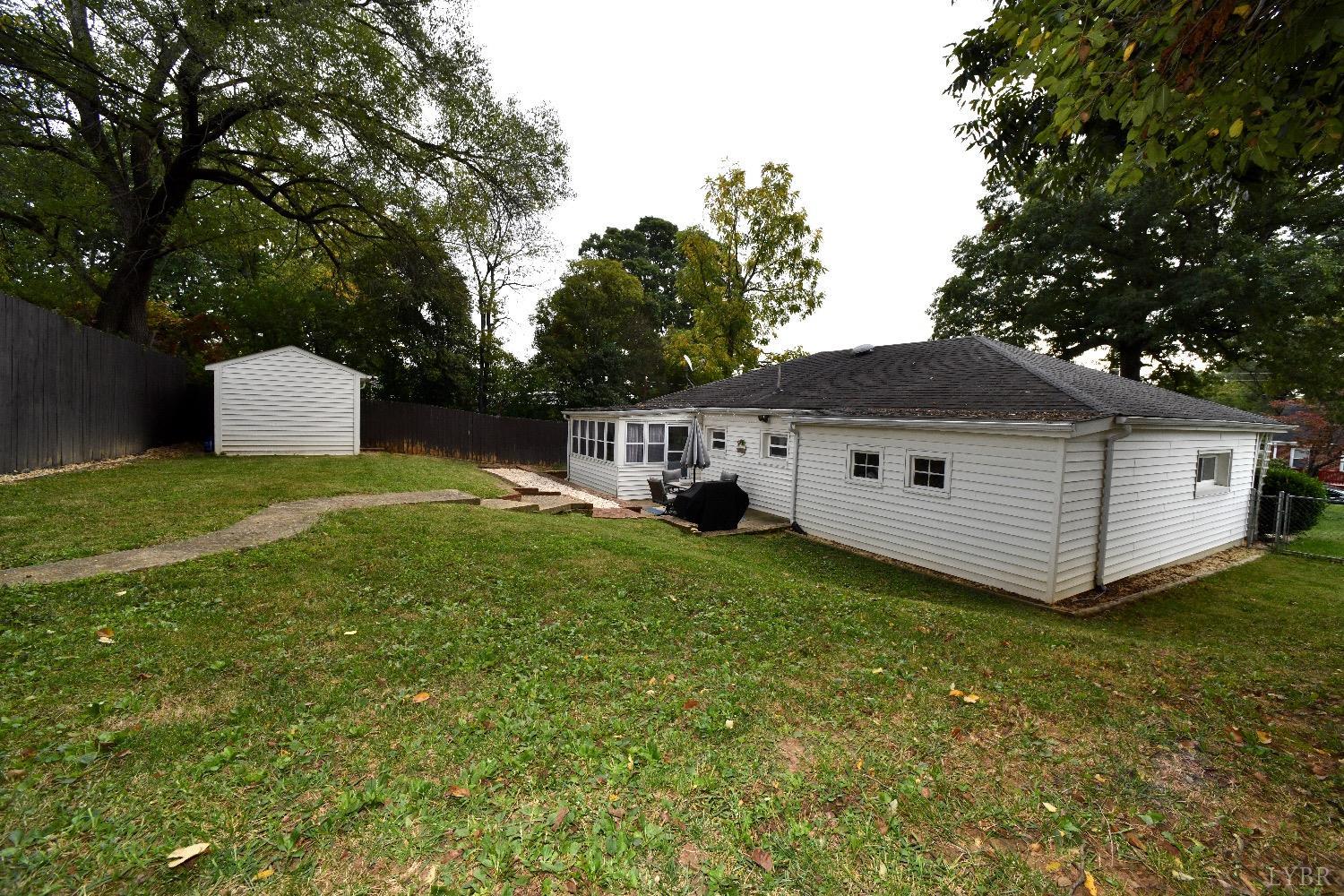 127 Wells Road Madison Heights, VA 24572 - Photo 9 of 27 Gallery Image 9