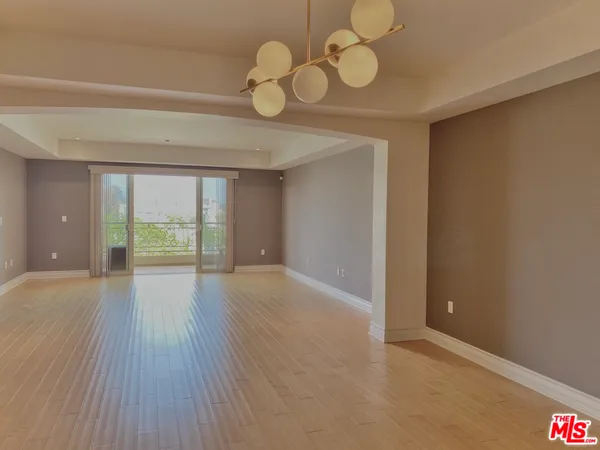 $5,495 | 1530 Centinela Avenue, Unit PH3, Los Angeles, CA 90025