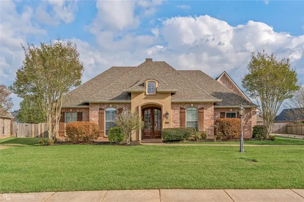 $439,000 | 125 Horseguards Avenue, Bossier City, LA 71111