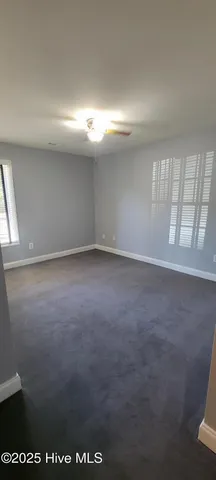 $1,700 | 4919 West Rainbow Drive, Wilmington, NC 28403