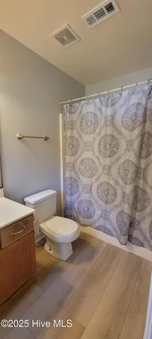 $1,700 | 4919 West Rainbow Drive, Wilmington, NC 28403