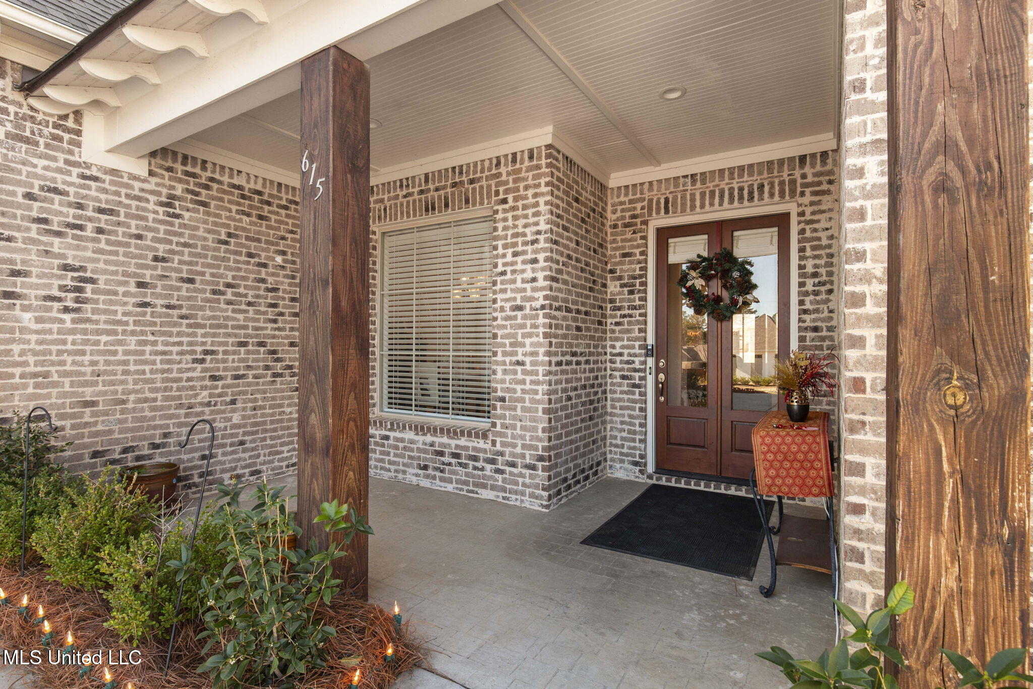 615 Crossvine Ridge Madison, MS 39110 - Photo 6 of 46 6-web-or-mls-615 Crossvine Ridge-6 - Cop