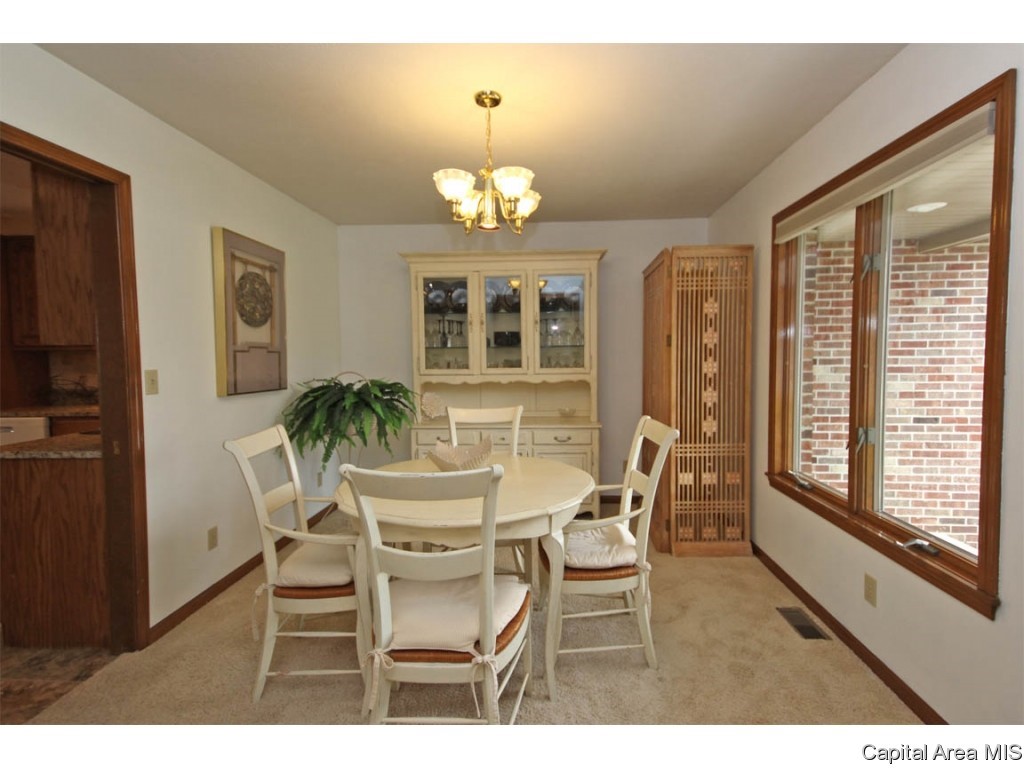 4005 Stone Bridge Road Springfield, IL 62711 - Photo 14 of 35