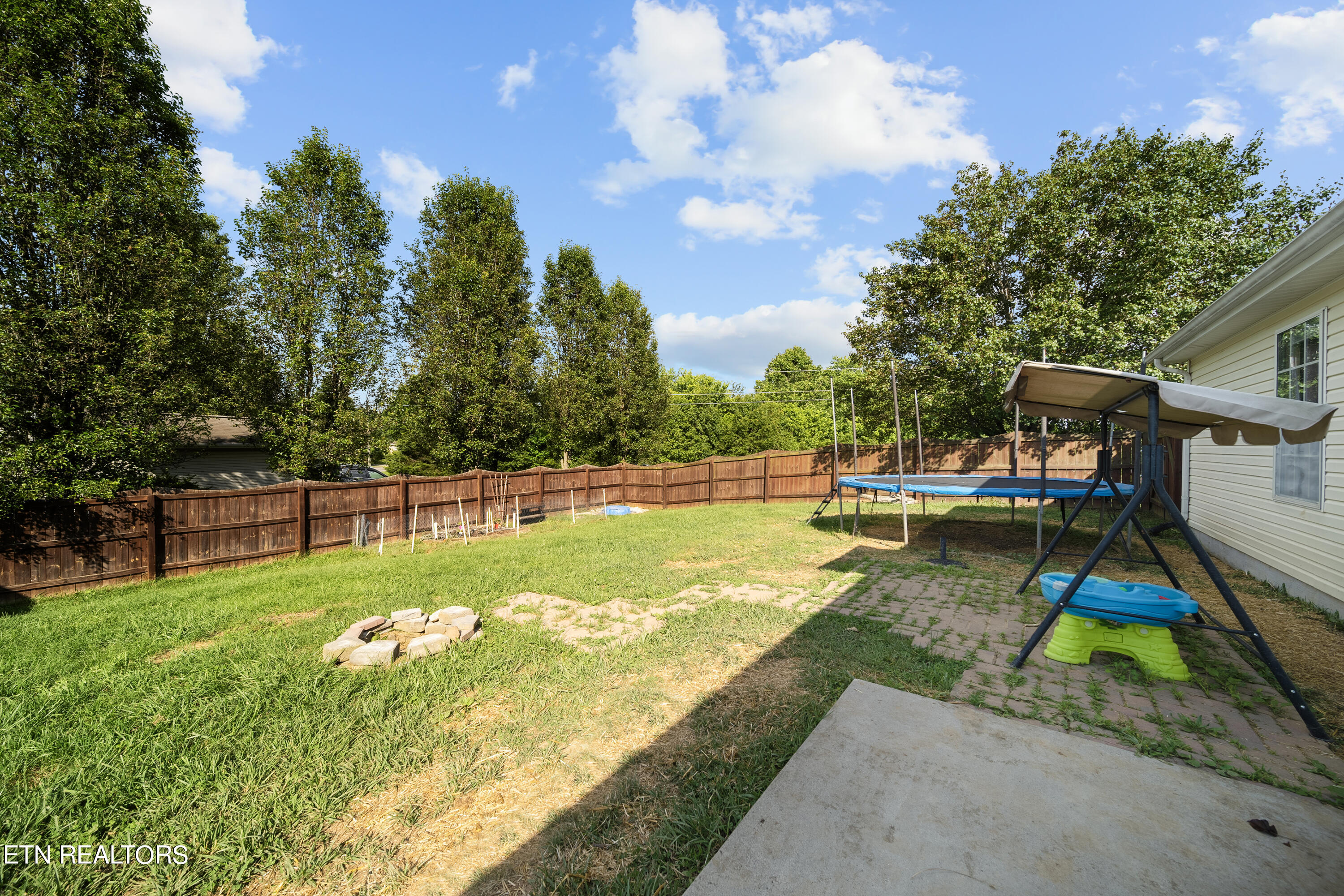 7561 Gary White Road Corryton, TN 37721 - Photo 17 of 20 DSC08030