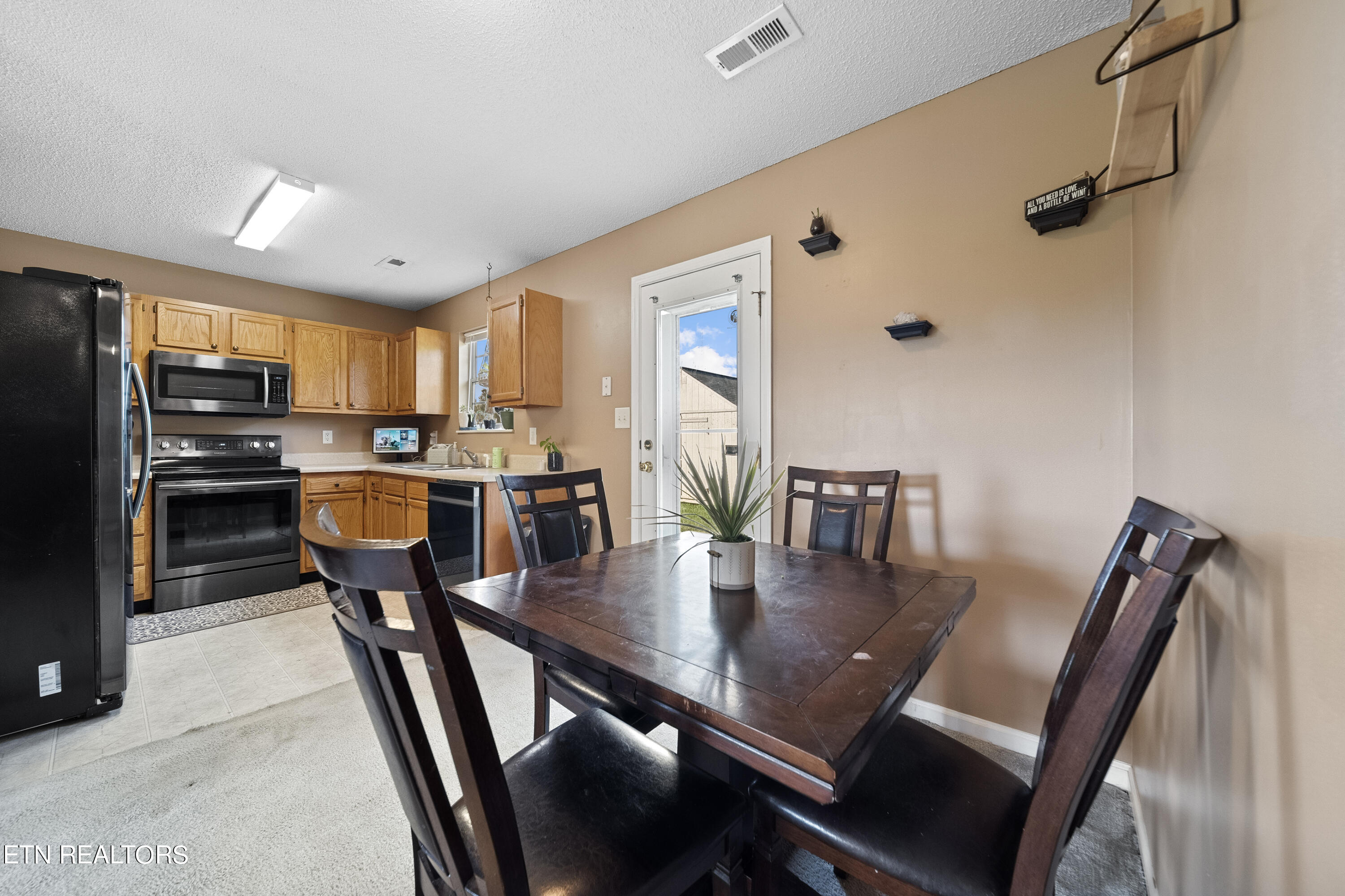 7561 Gary White Road Corryton, TN 37721 - Photo 6 of 20 DSC07981