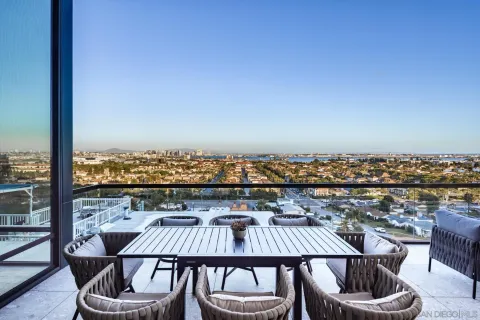 $5,695,000 | 2035 Evergreen Street, San Diego, CA 92106