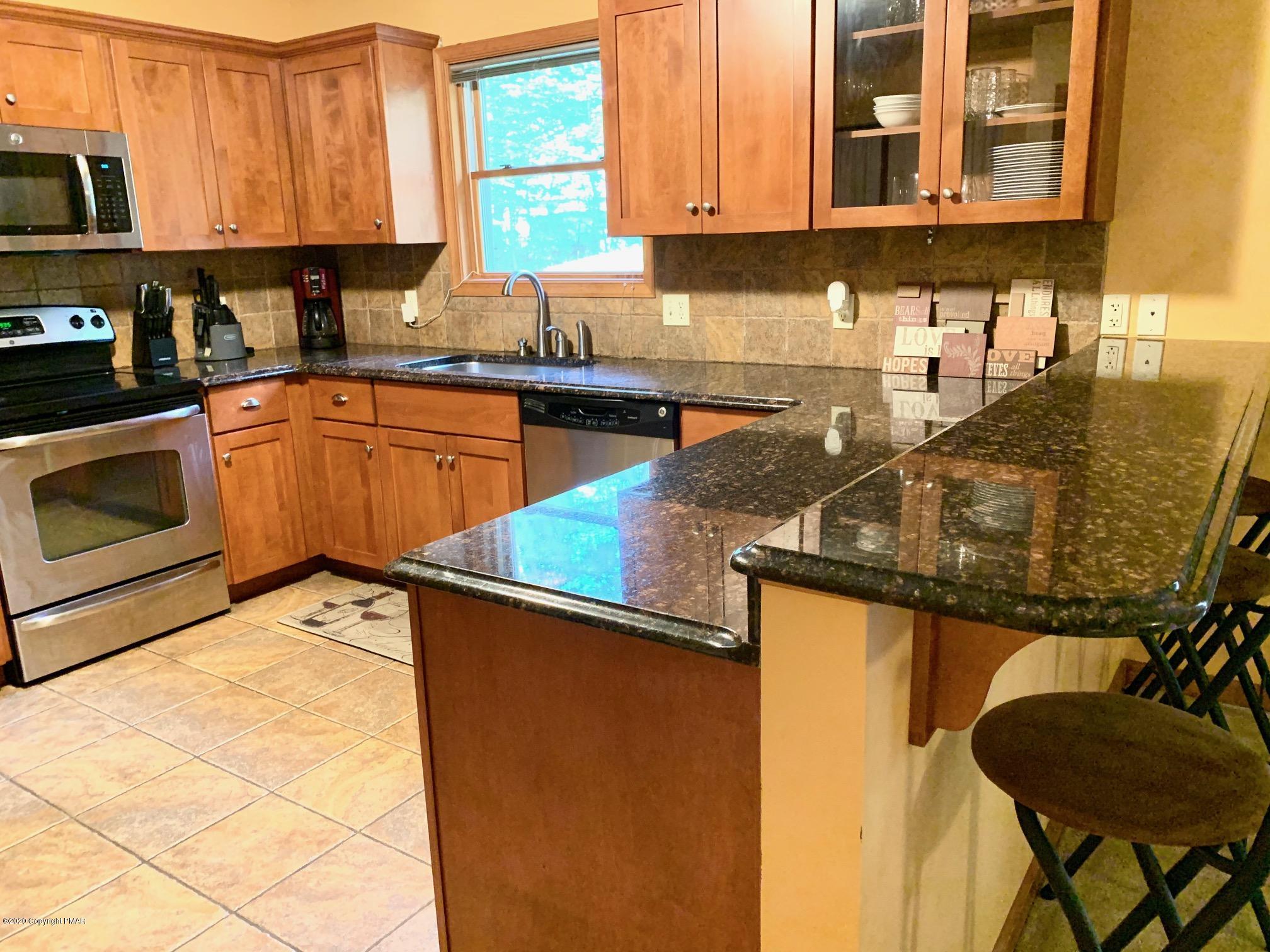 238 Dorset Road Tobyhanna, PA 18466 - Photo 6 of 29 IMG_4811