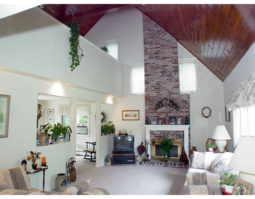 1 Heath Brook Road Merrimac, MA 01860 - Photo 4 of 7 Gallery Image 4