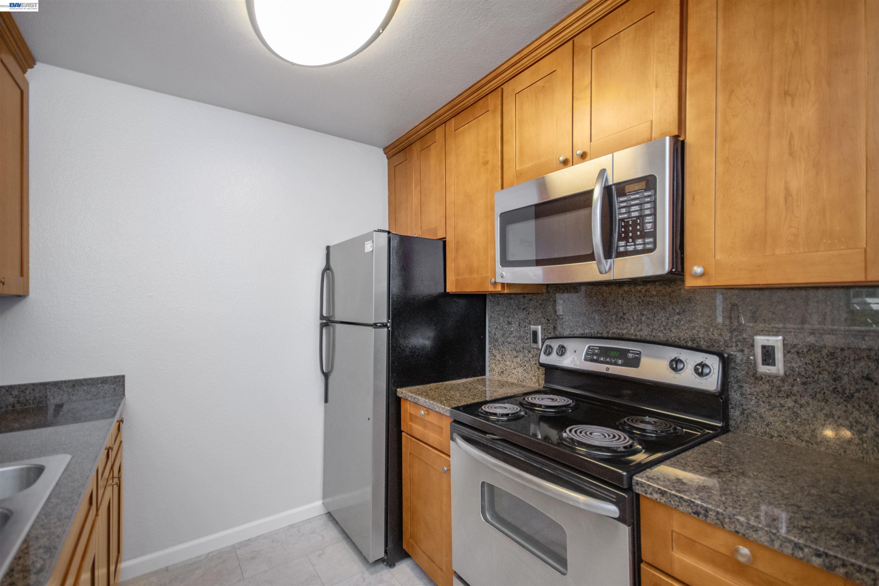 235 Reflections Drive, Unit 11 San Ramon, CA 94583 - Photo 11 of 30 Gallery Image 11