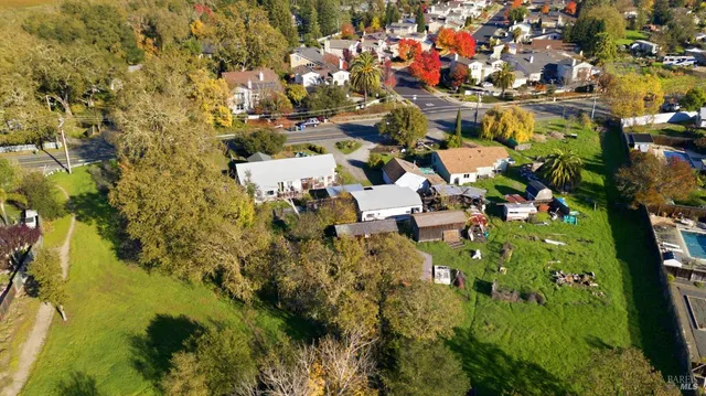 $1,100,000 | 6283-6285 Old Redwood Highway, Windsor, CA 95492