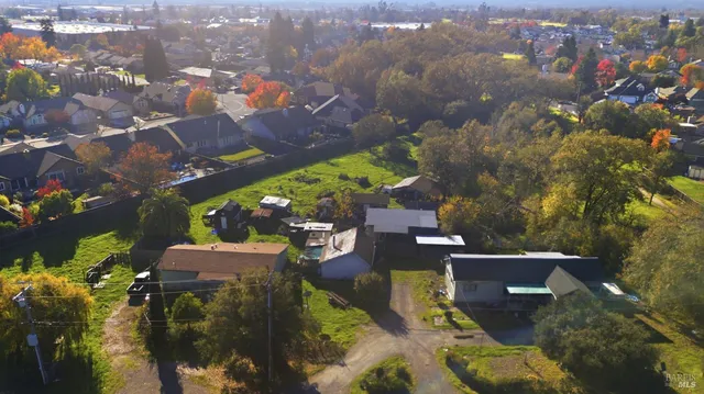 $1,100,000 | 6283-6285 Old Redwood Highway, Windsor, CA 95492