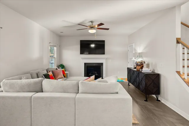 $299,900 | 1668 Burtonwood Drive, Moore, SC 29369