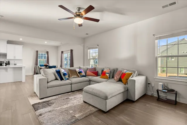 $299,900 | 1668 Burtonwood Drive, Moore, SC 29369