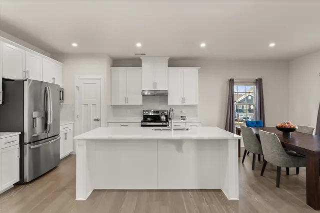 $299,900 | 1668 Burtonwood Drive, Moore, SC 29369