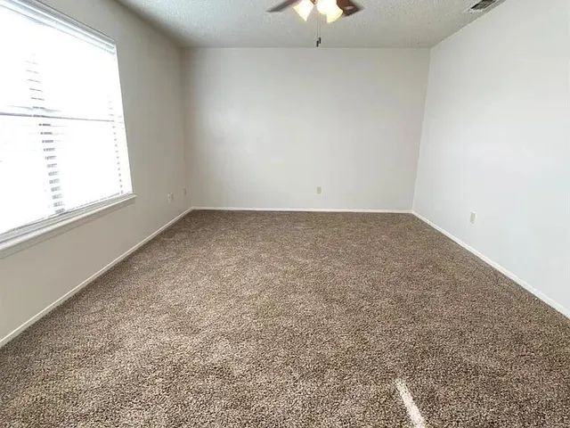 $1,000 | 6610 Hope Avenue, Lubbock, TX 79424