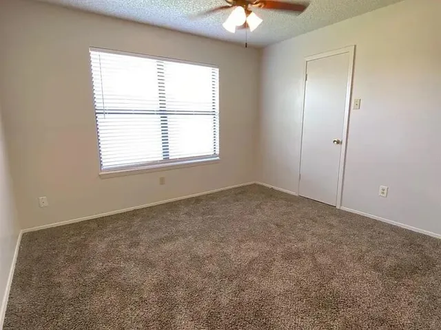 $1,000 | 6610 Hope Avenue, Lubbock, TX 79424