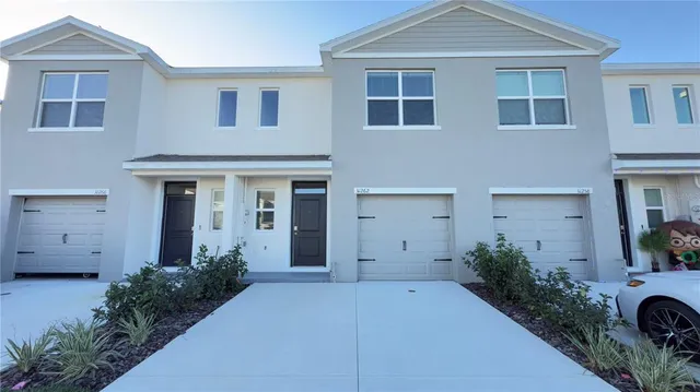 $2,000 | 31262 Midnight Sun Way, Wesley Chapel, FL 33545