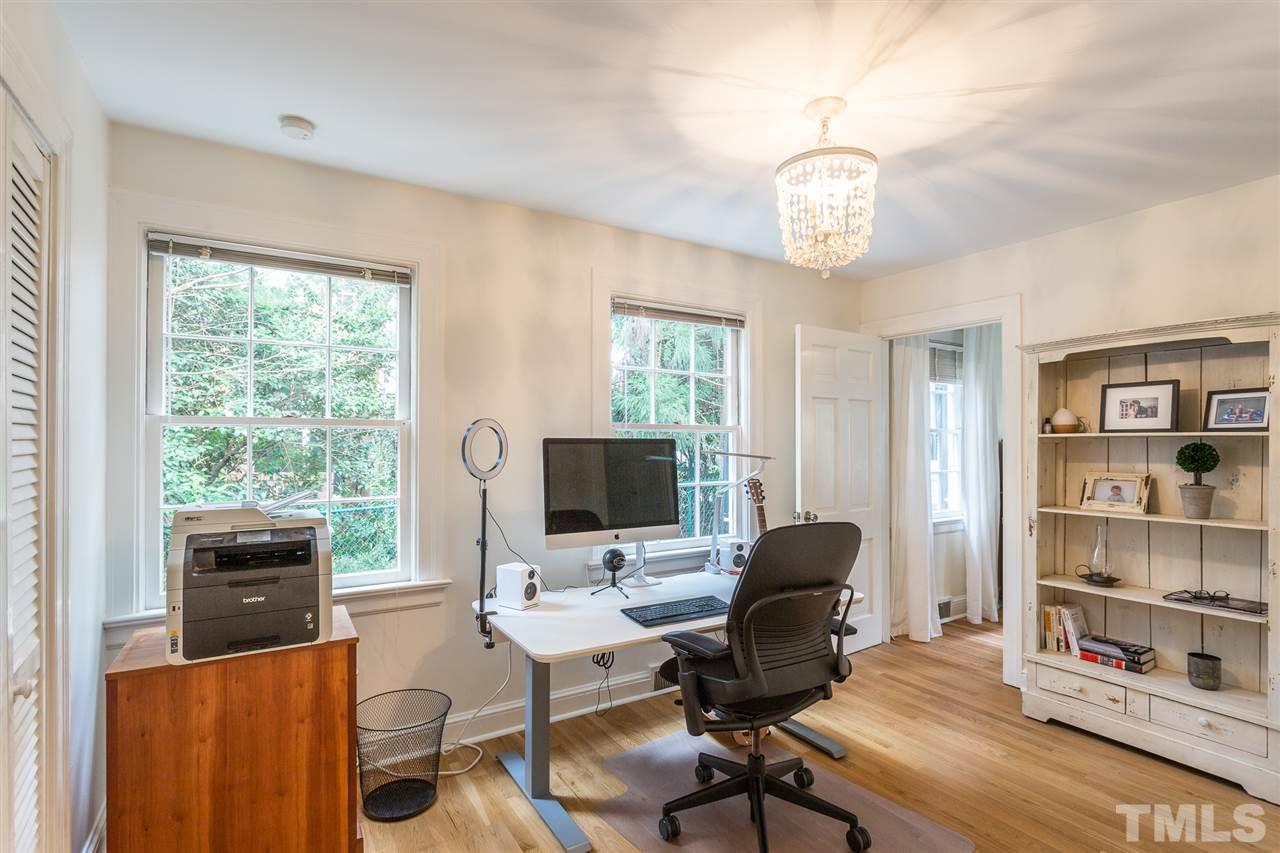 104 Montgomery Street Raleigh, NC 27607 - Photo 13 of 25