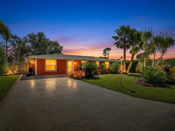 $980,000 | 1129 Riviera Street, Venice, FL 34285