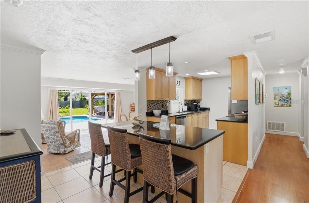 1129 Riviera Street Venice, FL 34285 - Photo 11 of 73