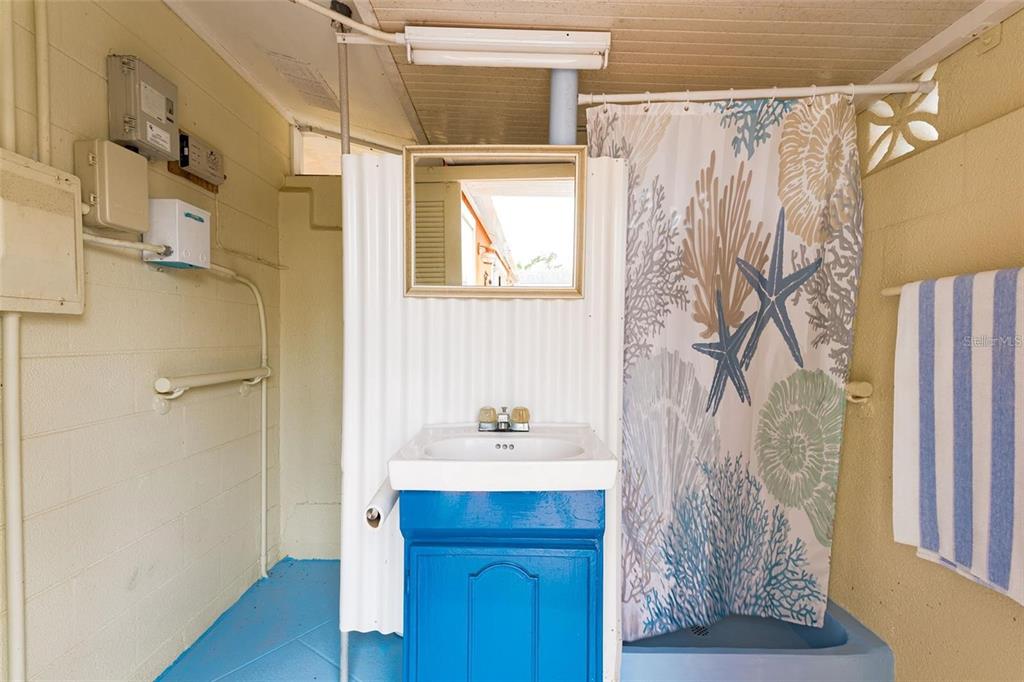 1129 Riviera Street Venice, FL 34285 - Photo 39 of 73