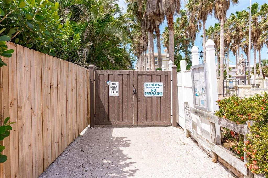 1129 Riviera Street Venice, FL 34285 - Photo 71 of 73