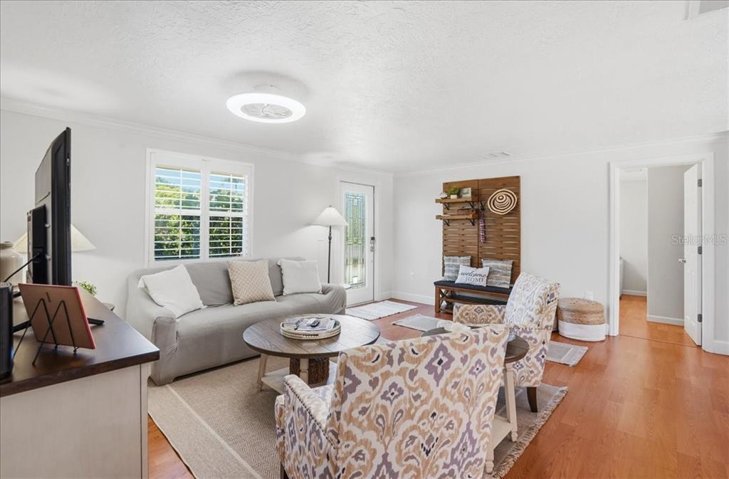 1129 Riviera Street Venice, FL 34285 - Photo 8 of 73