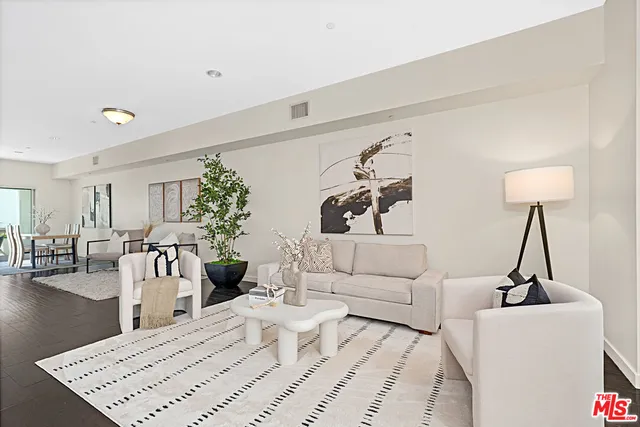 $1,325,000 | 3119 Vía Dolce, Unit 116, Marina del Rey, CA 90292
