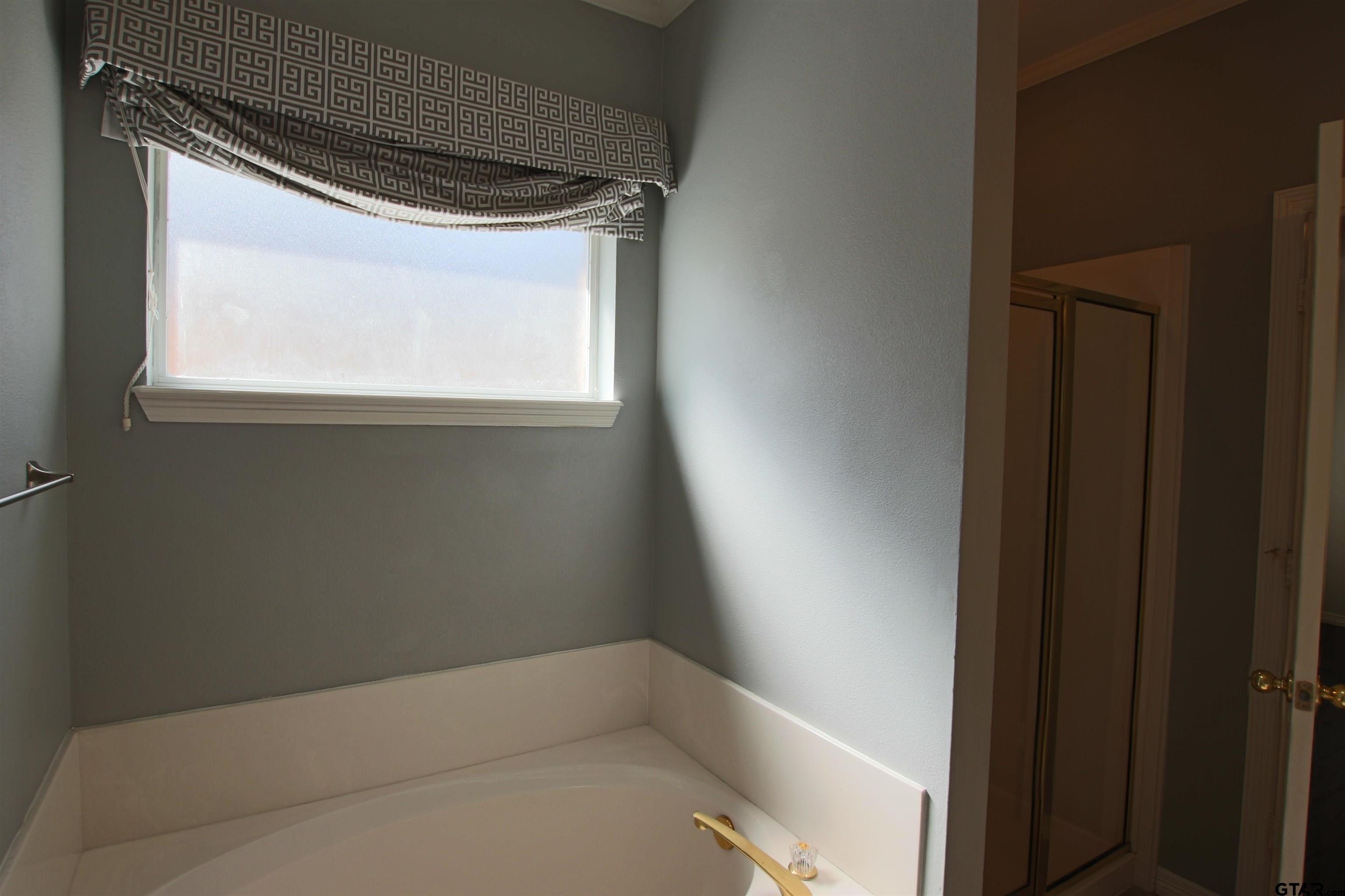 5707 Nicholson Drive Tyler, TX 75707 - Photo 15 of 23 a small space with a window