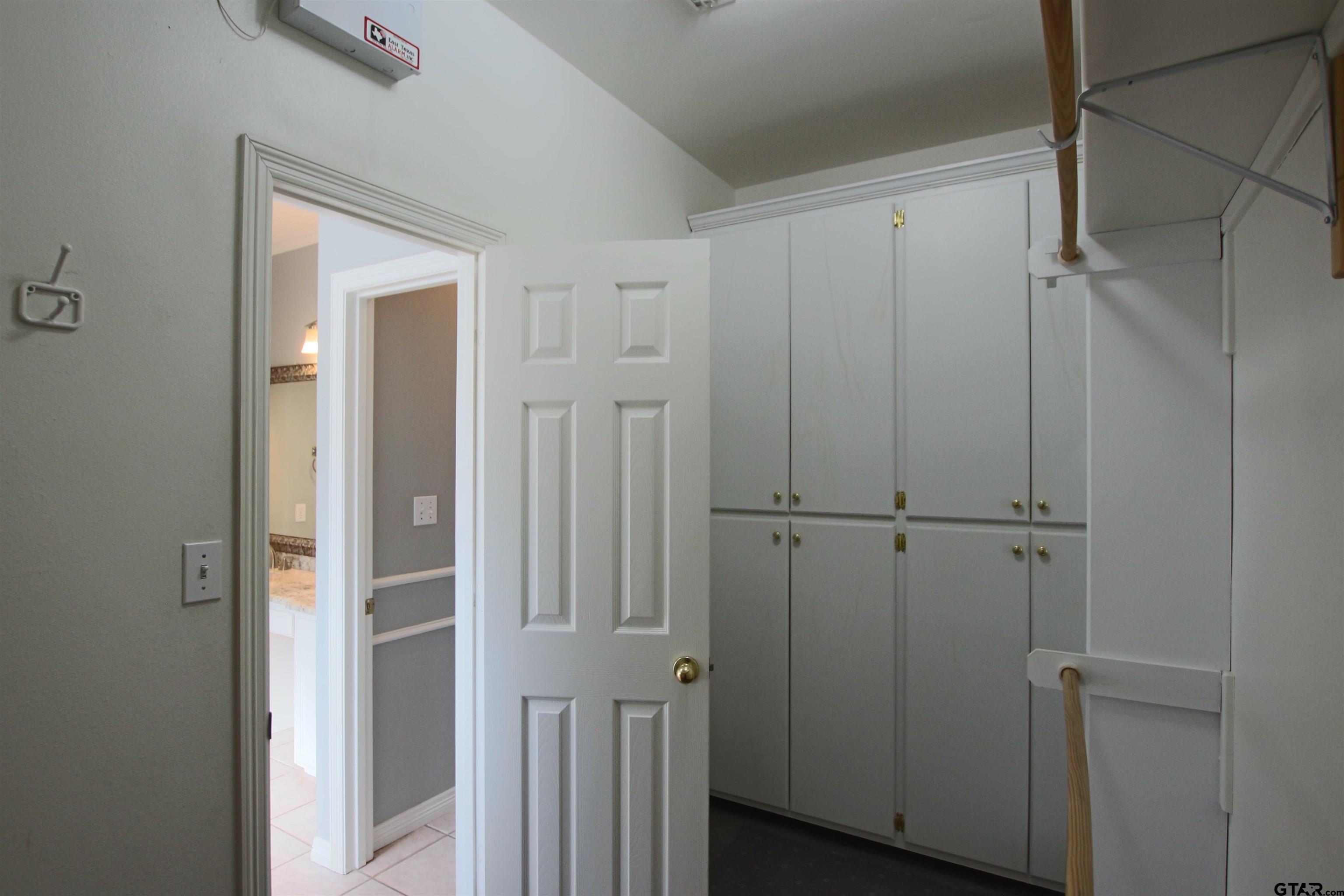 5707 Nicholson Drive Tyler, TX 75707 - Photo 19 of 23 a view of a hallway