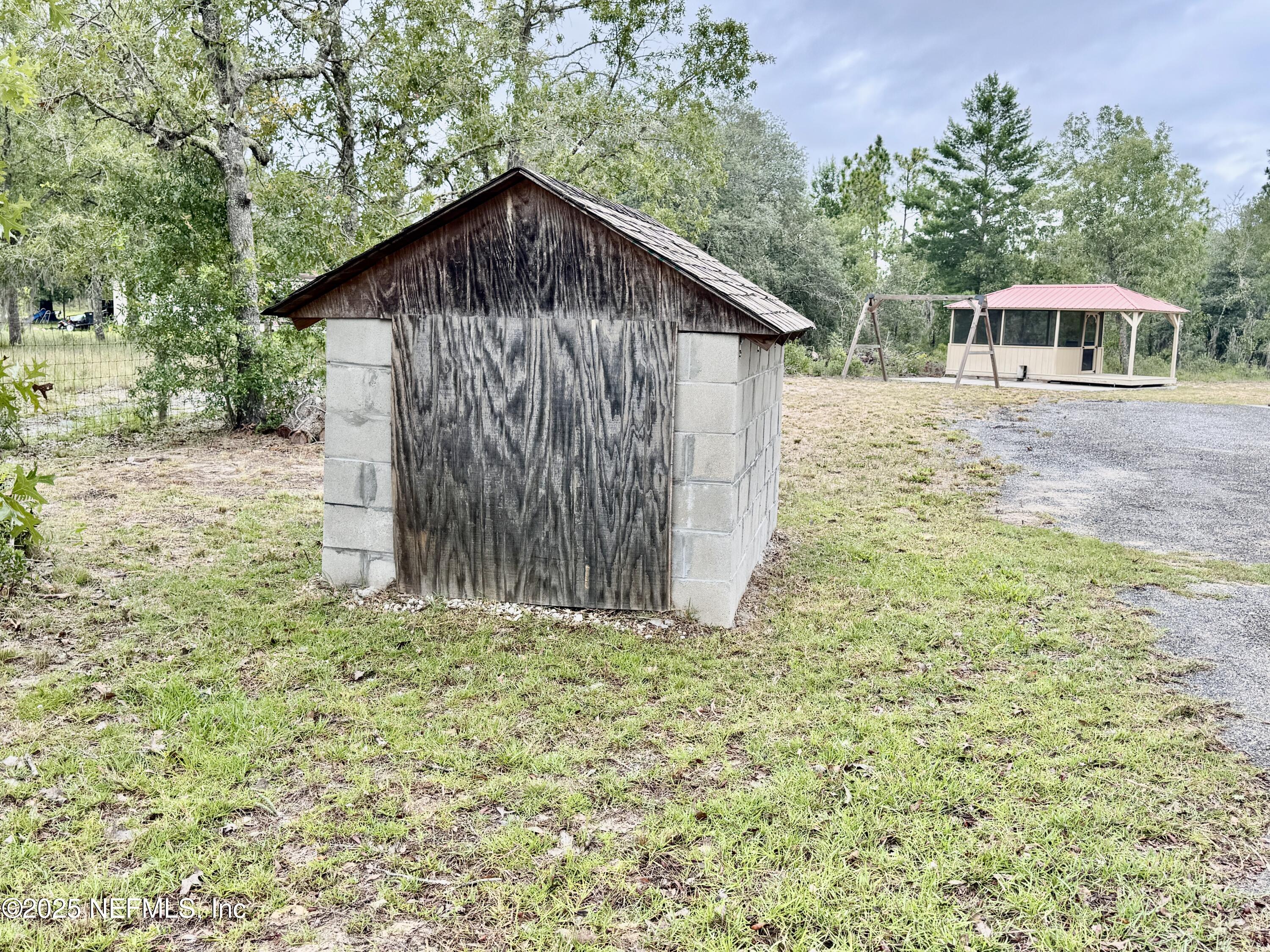 410 Lily Trail Interlachen, FL 32148 - Photo 16 of 23 410 Lily Trl, Interlachen, FL 32148