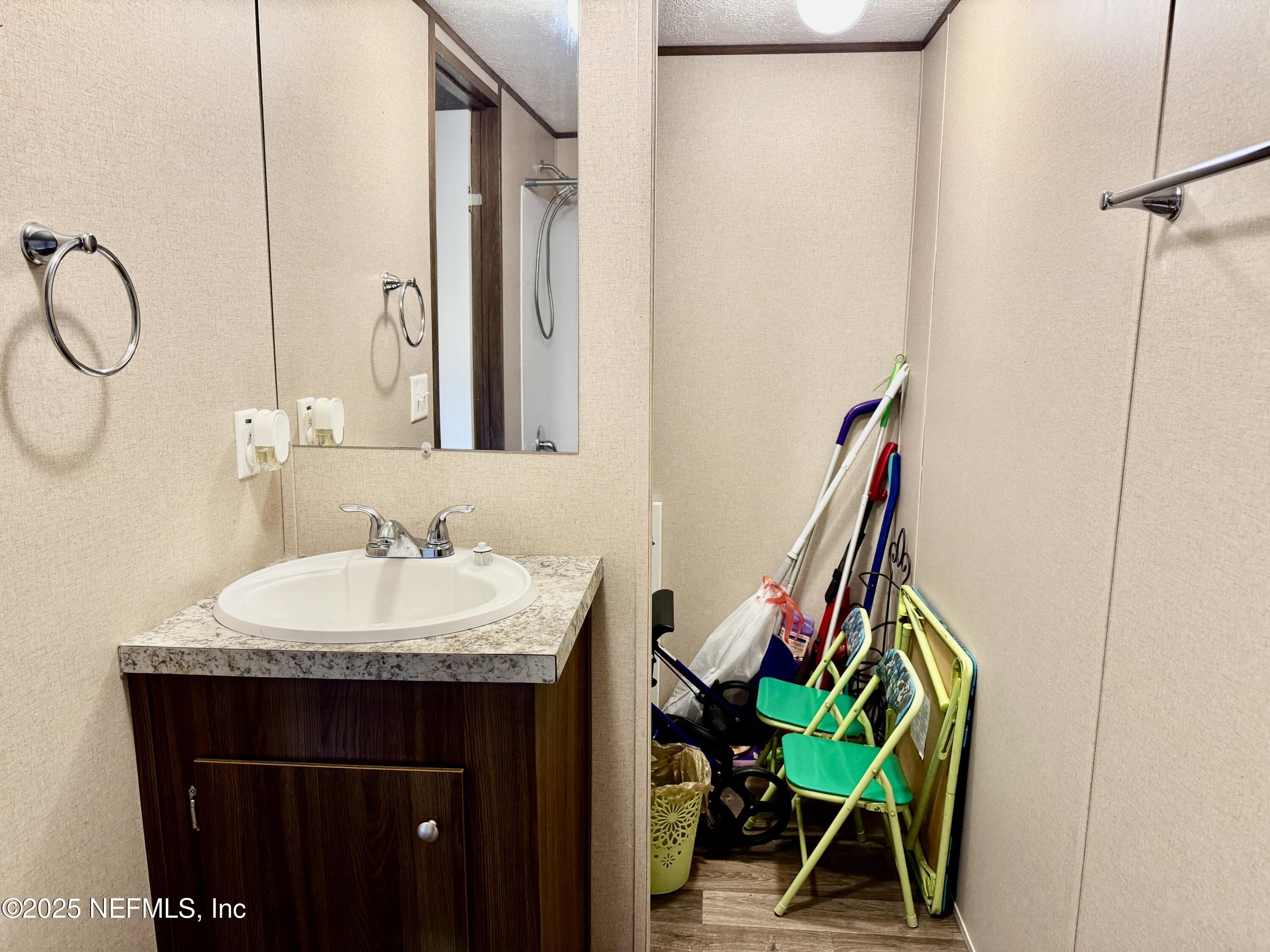 410 Lily Trail Interlachen, FL 32148 - Photo 9 of 23 IMG_3043