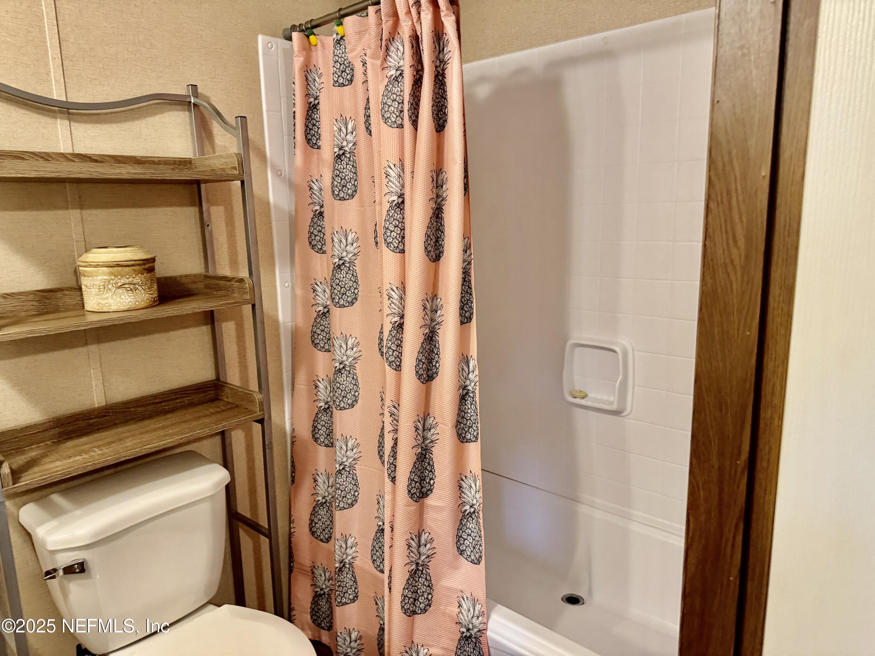 410 Lily Trail Interlachen, FL 32148 - Photo 10 of 23 410 Lily Trl, Interlachen, FL 32148