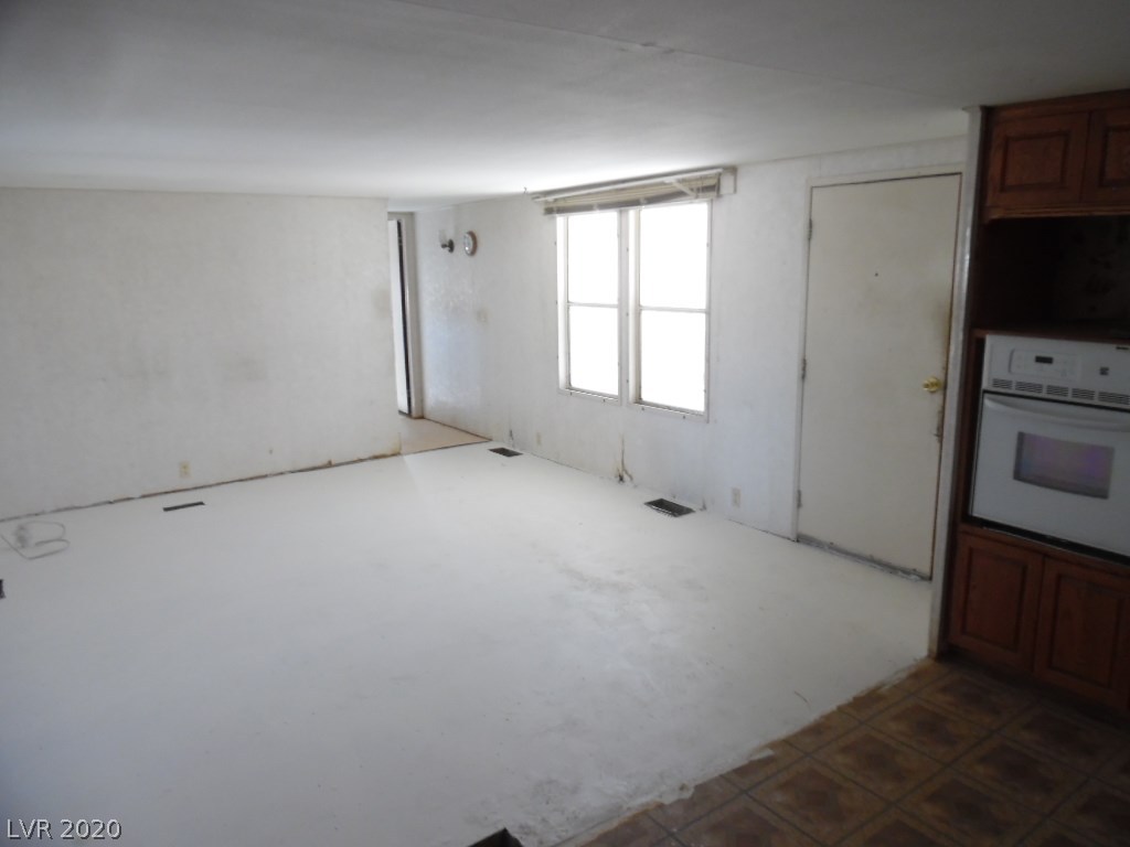 271 Gilmore Road Pahrump, NV 89060 - Photo 2 of 15 Gallery Image 2