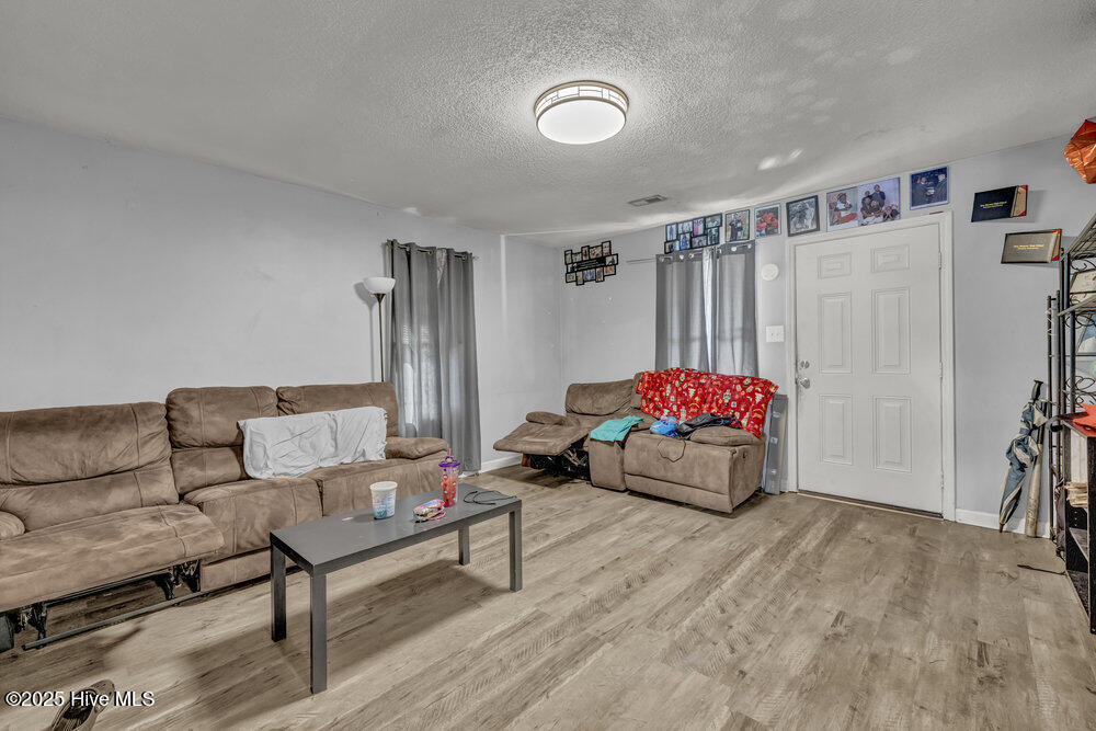 1113 East Stewart Circle Wilmington, NC 28405 - Photo 4 of 18 003_6q7a7591_300