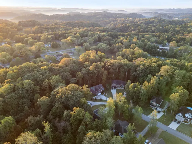 $499,995 | 3047 Gracie Ann Drive, Greenbrier, TN 37073