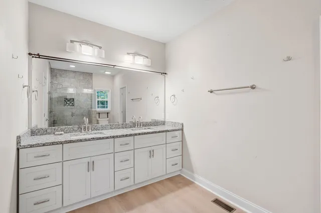 $499,995 | 3047 Gracie Ann Drive, Greenbrier, TN 37073