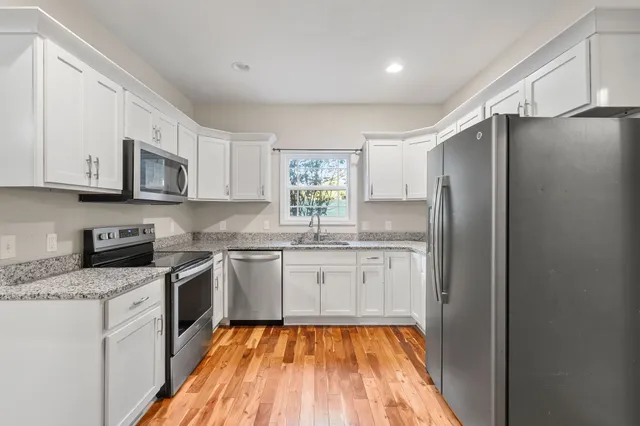 $499,995 | 3047 Gracie Ann Drive, Greenbrier, TN 37073