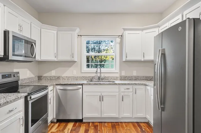 $499,995 | 3047 Gracie Ann Drive, Greenbrier, TN 37073