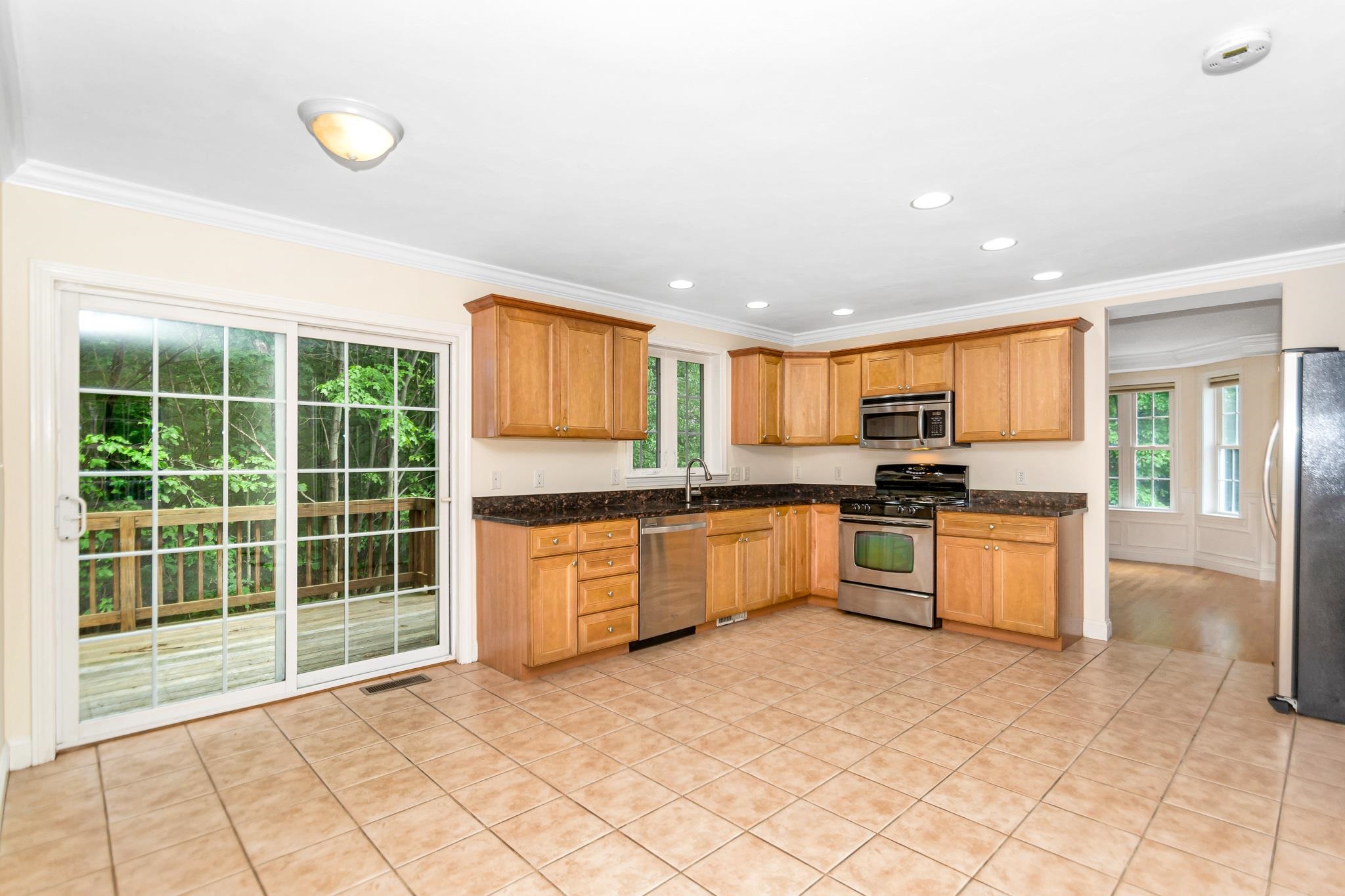 14 Fletcher Road Windham, NH 03087 - Photo 10 of 38