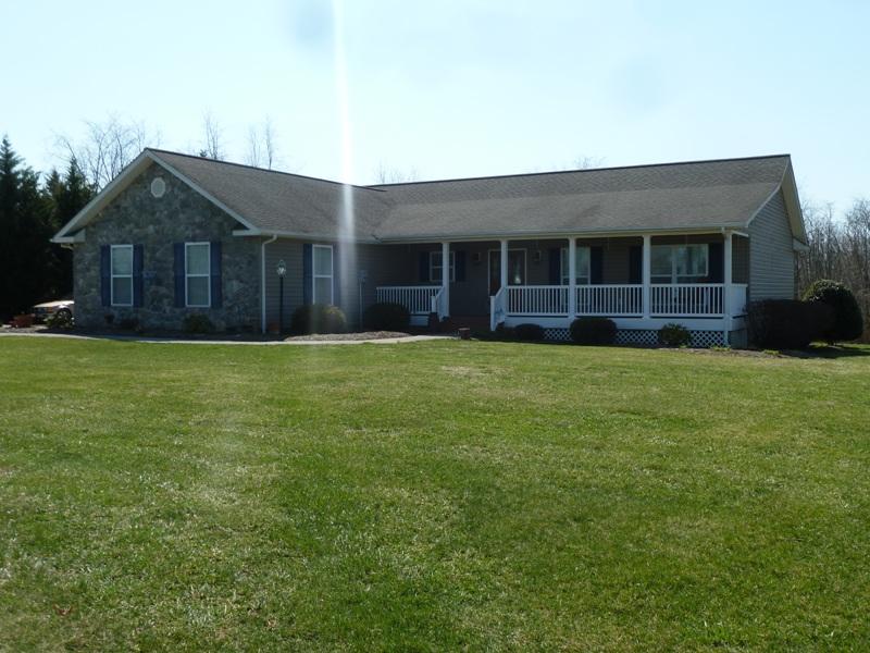 1145 Alean Road Wirtz, VA 24184 - Photo 29 of 66 31 Front.JPG