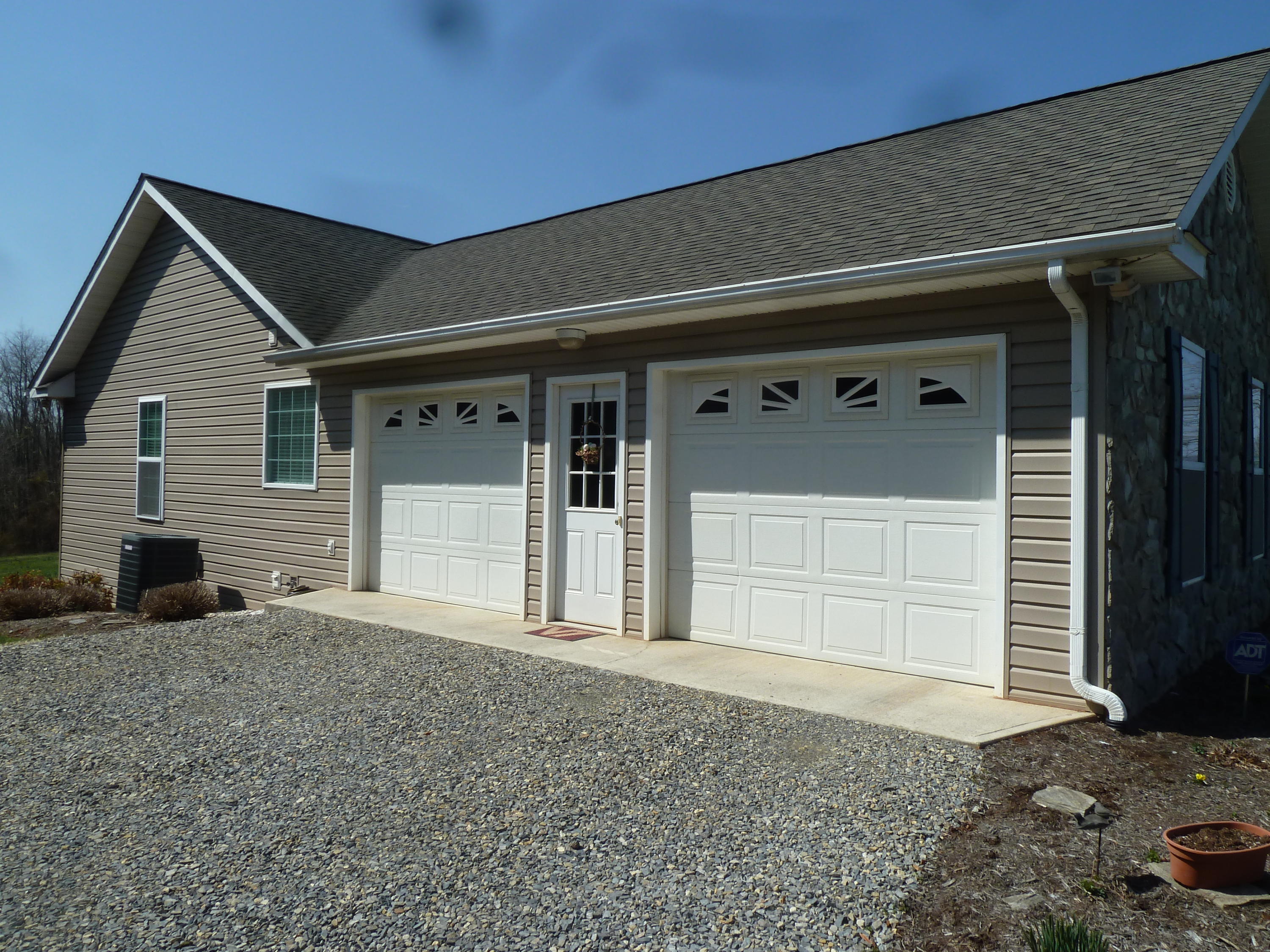 1145 Alean Road Wirtz, VA 24184 - Photo 4 of 66 4 Garage.JPG