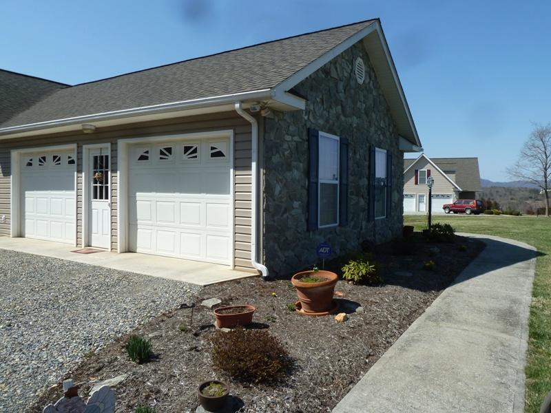 1145 Alean Road Wirtz, VA 24184 - Photo 64 of 66 63 Garage.JPG