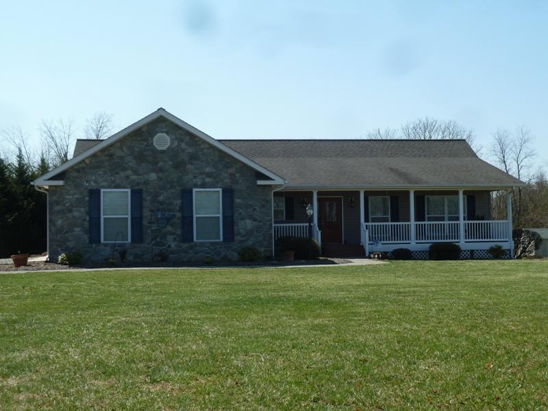 1145 Alean Road Wirtz, VA 24184 - Photo 66 of 66 65 Front of Home.JPG