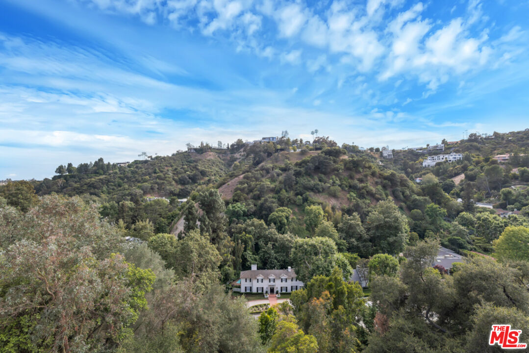 10557 Rocca Place Los Angeles, CA 90077 - Photo 41 of 52