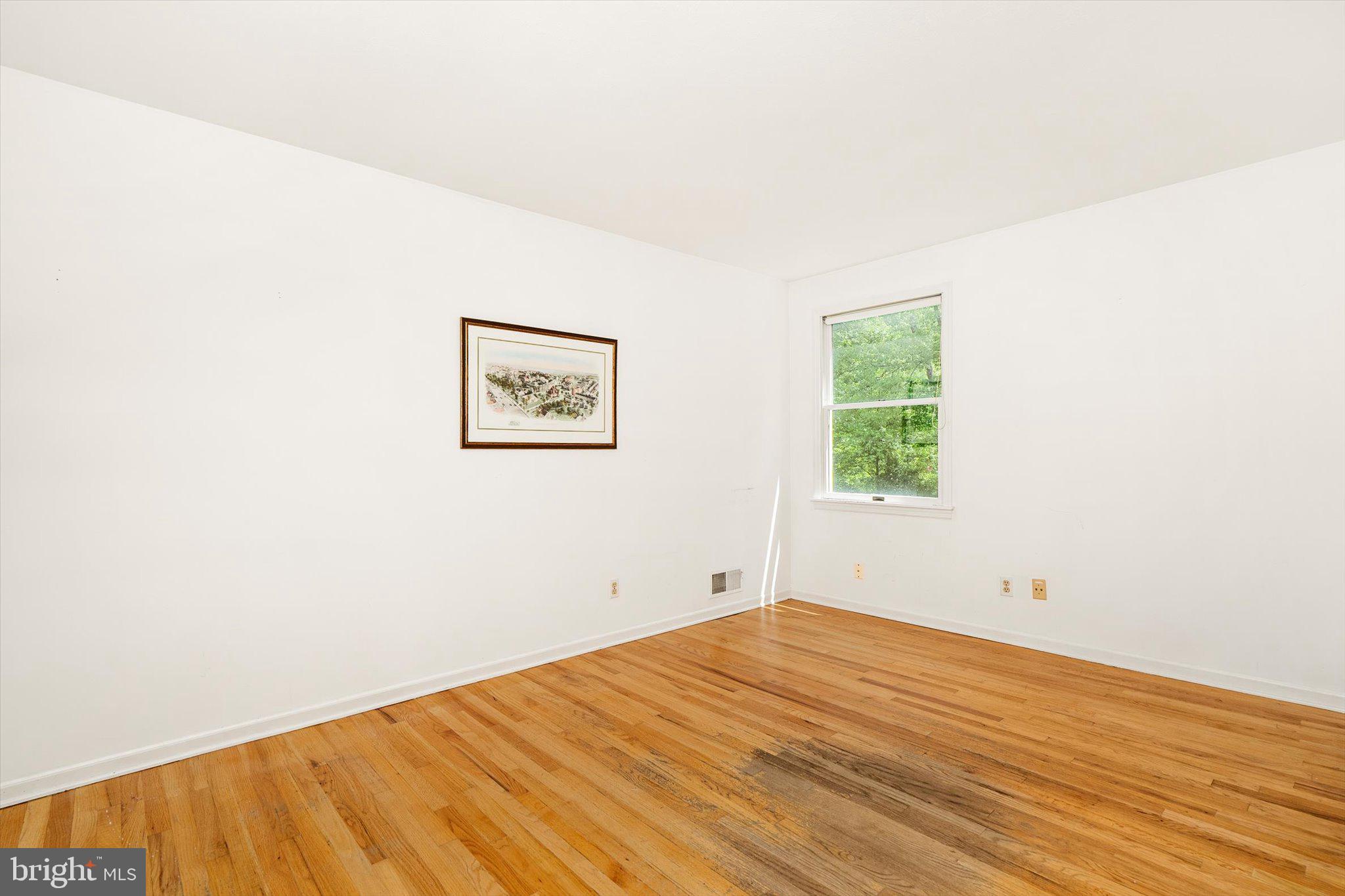 5 Nelson Ridge Road Princeton, NJ 08540 - Photo 21 of 35 second floor bedroom
