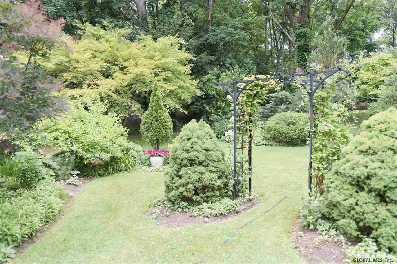 1049 Avon Road Schenectady, NY 12308 - Photo 28 of 33 Photo 28