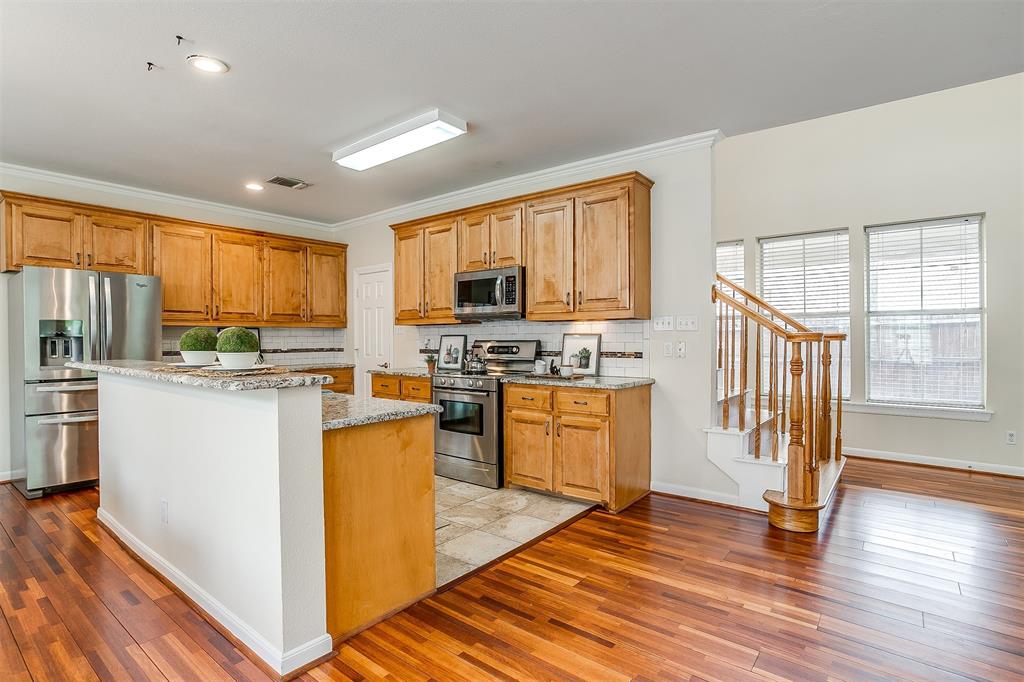 2314 West Rosedale Street South Fort Worth, TX 76110 - Photo 12 of 40