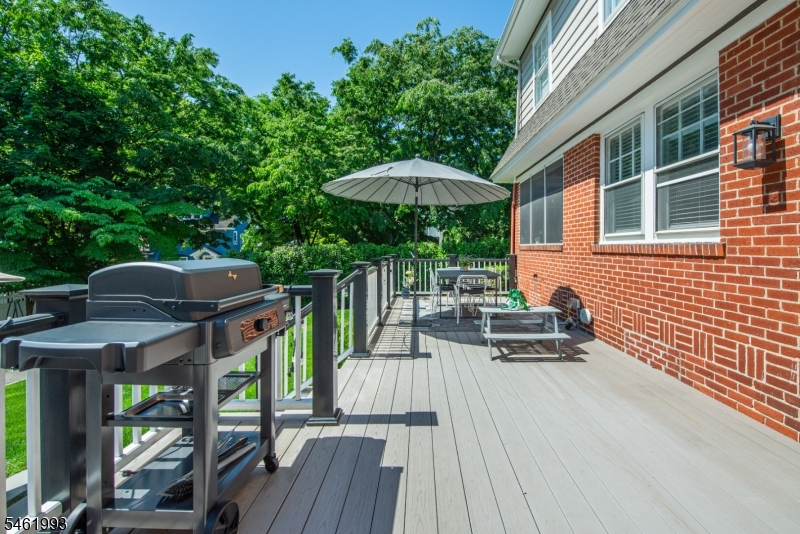331 Grove Street Montclair, NJ 07042 - Photo 14 of 19 Gallery Image 14