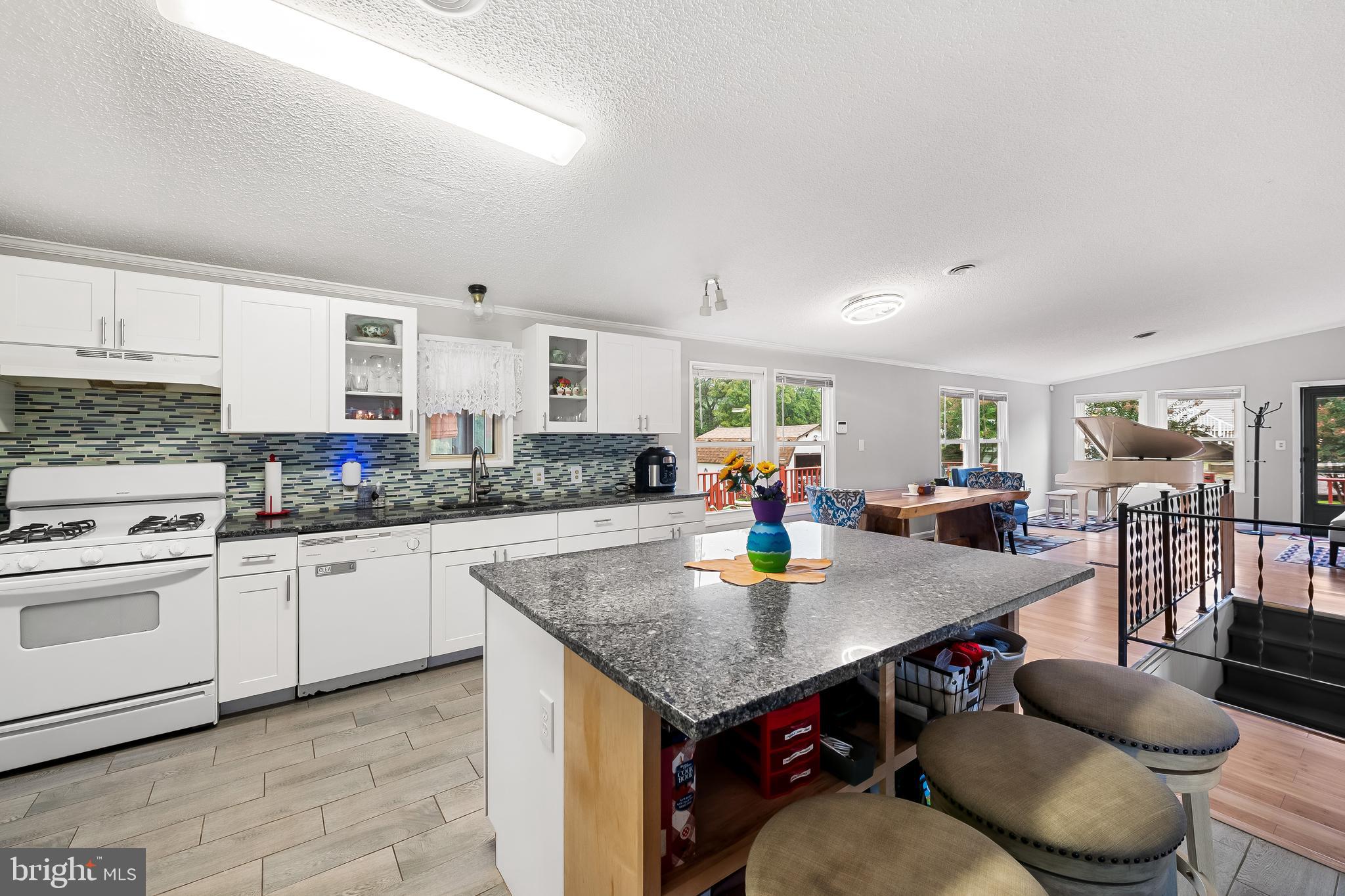 122 Byway Road Owings Mills, MD 21117 - Photo 10 of 51